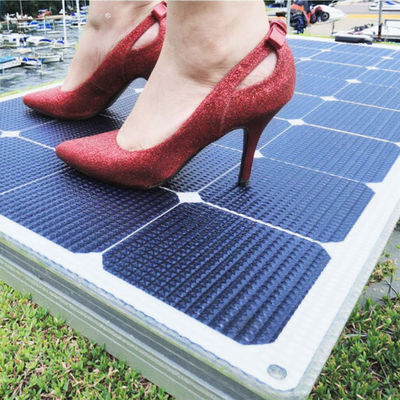 ราคาดี ดํา Off Grid พกพา โมโนคริสตัล ไซลาร์ 55W 12V สําหรับ RV เรือเรือสําหรับจอดรถ ออนไลน์